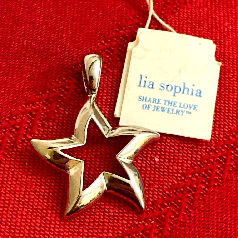 NWTS RETIRED LIA SOPHIA SILVER TONE STAR CHARM PENDANT